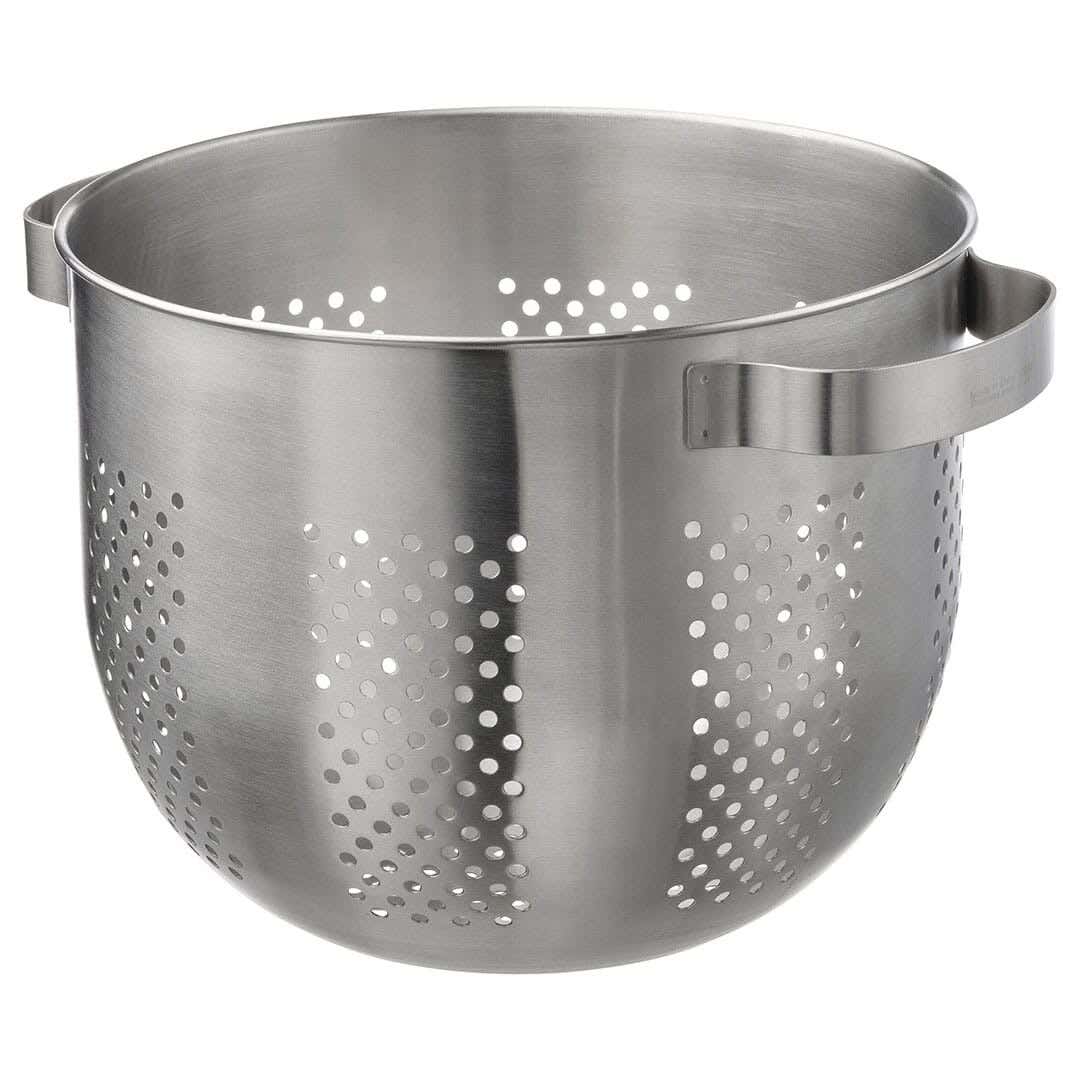 Stainless steel food strainer, 22 cm - Silver