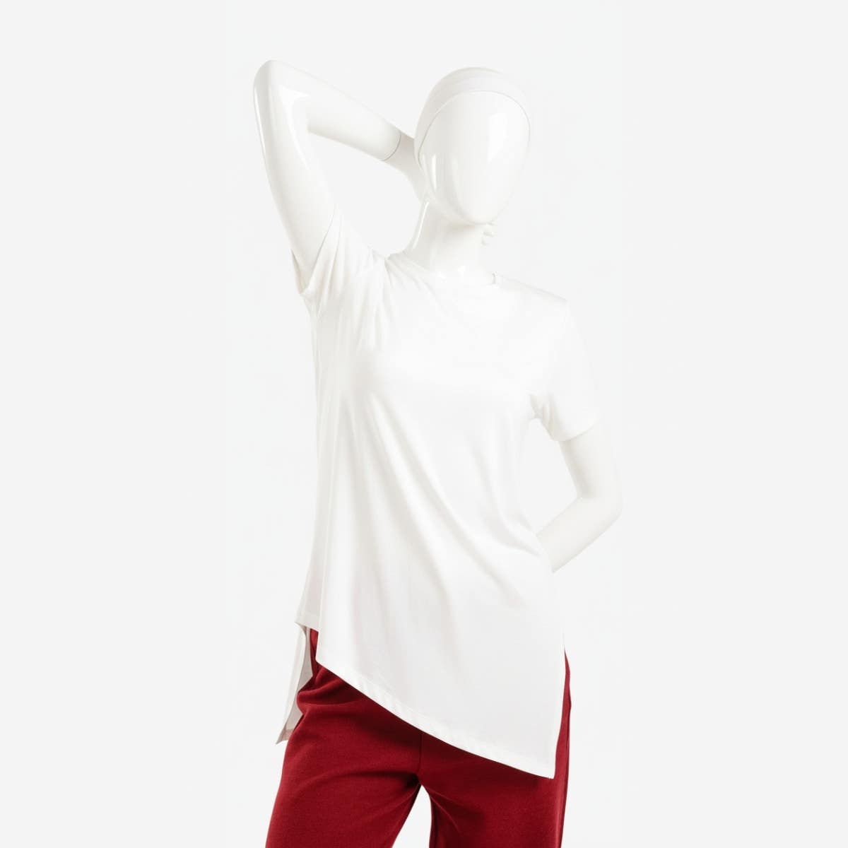 Carinawear Long Relaxed Fit T-Shirt | Viscose Blend, Solid Pattern, Round Neck