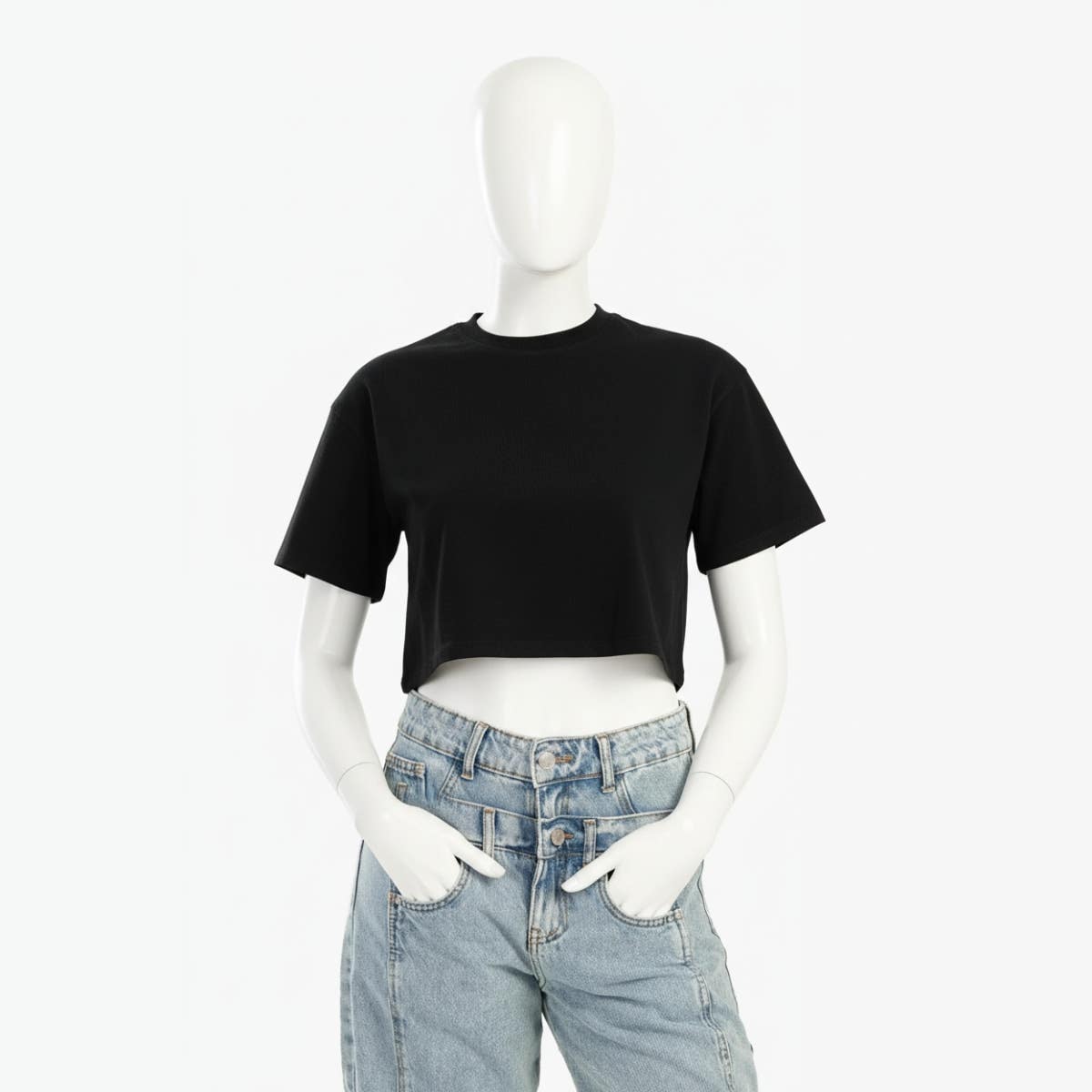 Carinawear Trendy Cropped Half-Sleeve Top in Solid Cotton - Crew Neck, Half Sleeve, Cropped Design