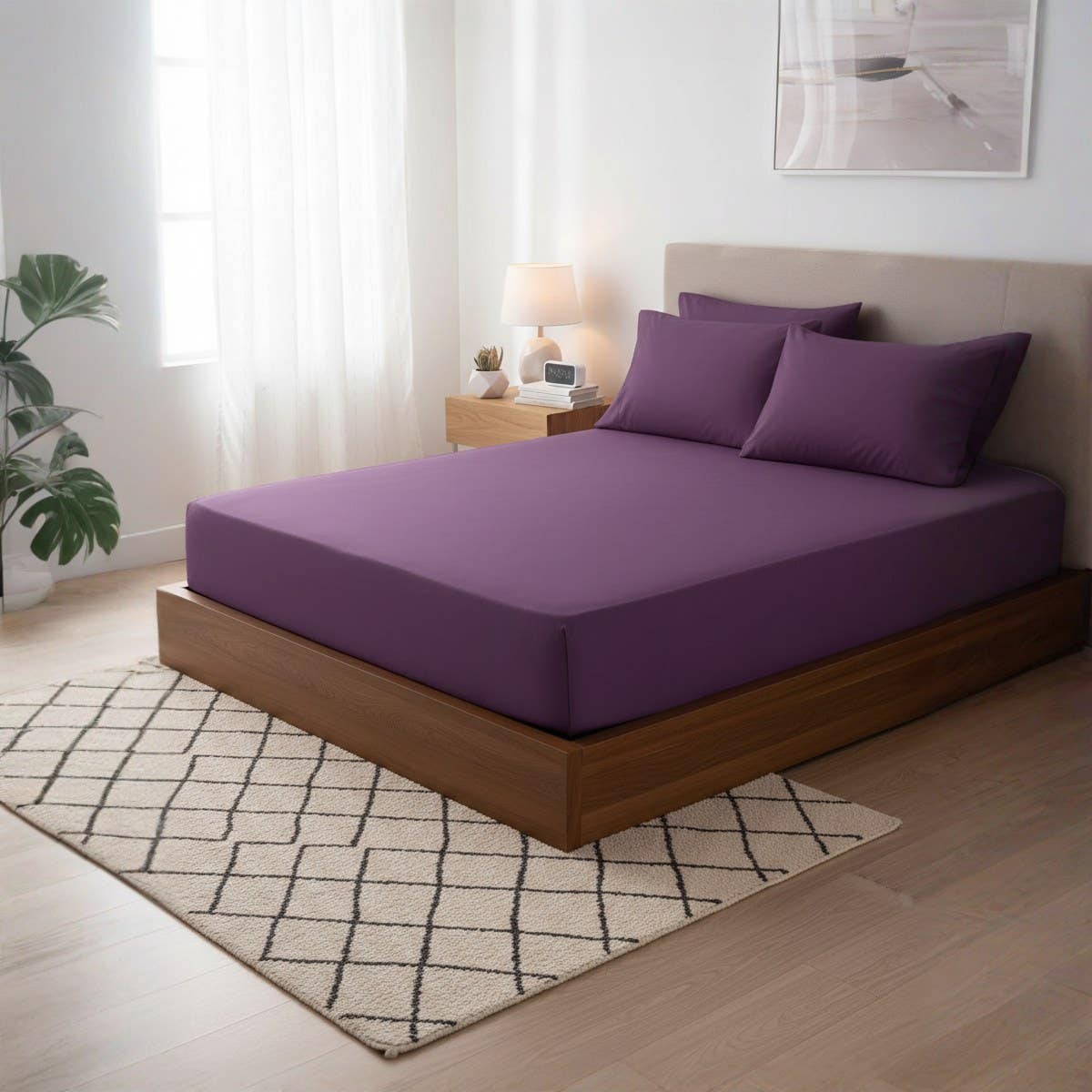 Luxury mauve Fitted Bed Sheet Set 120cm *200cm *30cm – 3 Pieces (1 Elastic Bed Sheet + 2 Pillowcases), Soft Breathable Fabric, Wrinkle-Free, Elegant Design for Double Bed