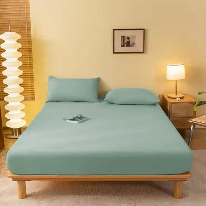 Luxury Green  Bed Sheet Set 120*200*30CM- 3 Pieces, Wrinkle-Resistant