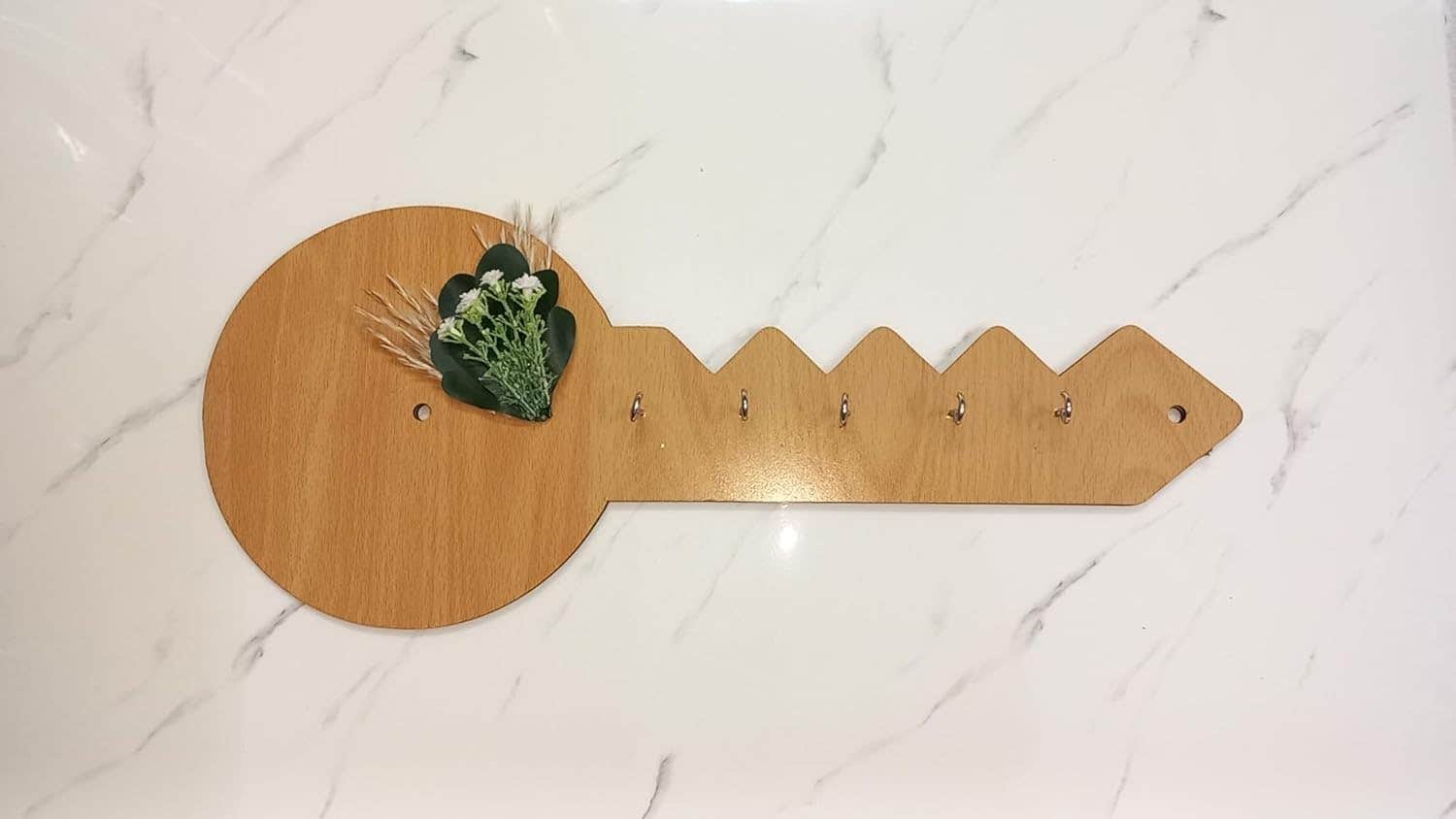 Wooden Wall Mounted Key Chain Holder (40 * 17) cm