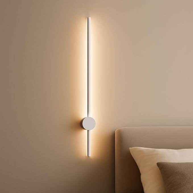 Modern LED Wall Light, Linear Design, Warm & White Illumination, 60 cm - White