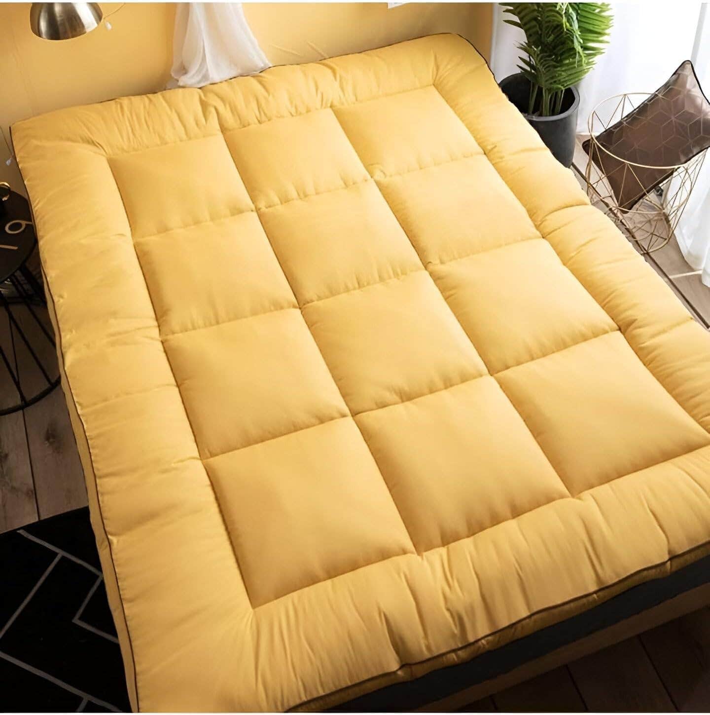 مرتبة تناسب مرتبة تورية بمواصفات فندقية - مقاس (140x200) - ارتفاع 7سم - مريحة وعملية (Navy Blue) (yellow)