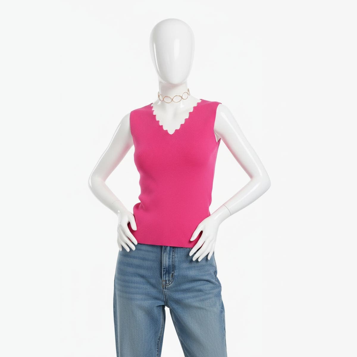 "Carinawear Seamless Zigzag V-Neck Top - Slim Fit & Lightweight Tencel for Comfort & Style"