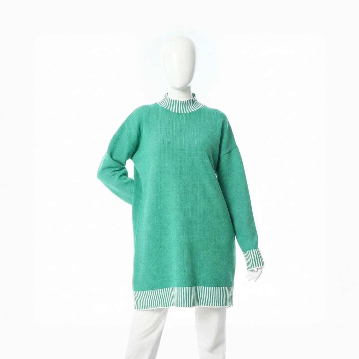 CAESAR Women's Green Wool Pullover with Half Neck - One Size