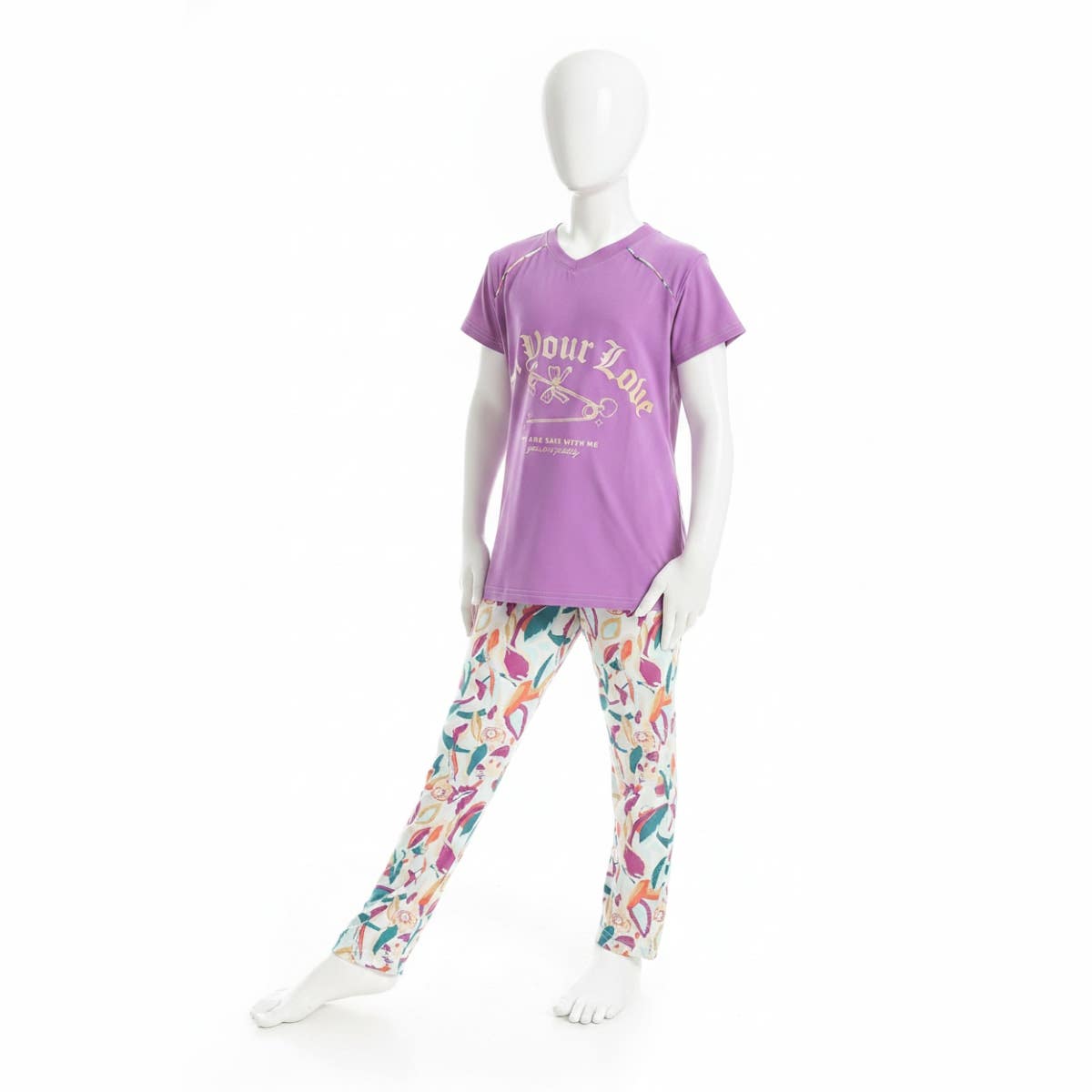 Girls' summer pajamas with chest prints