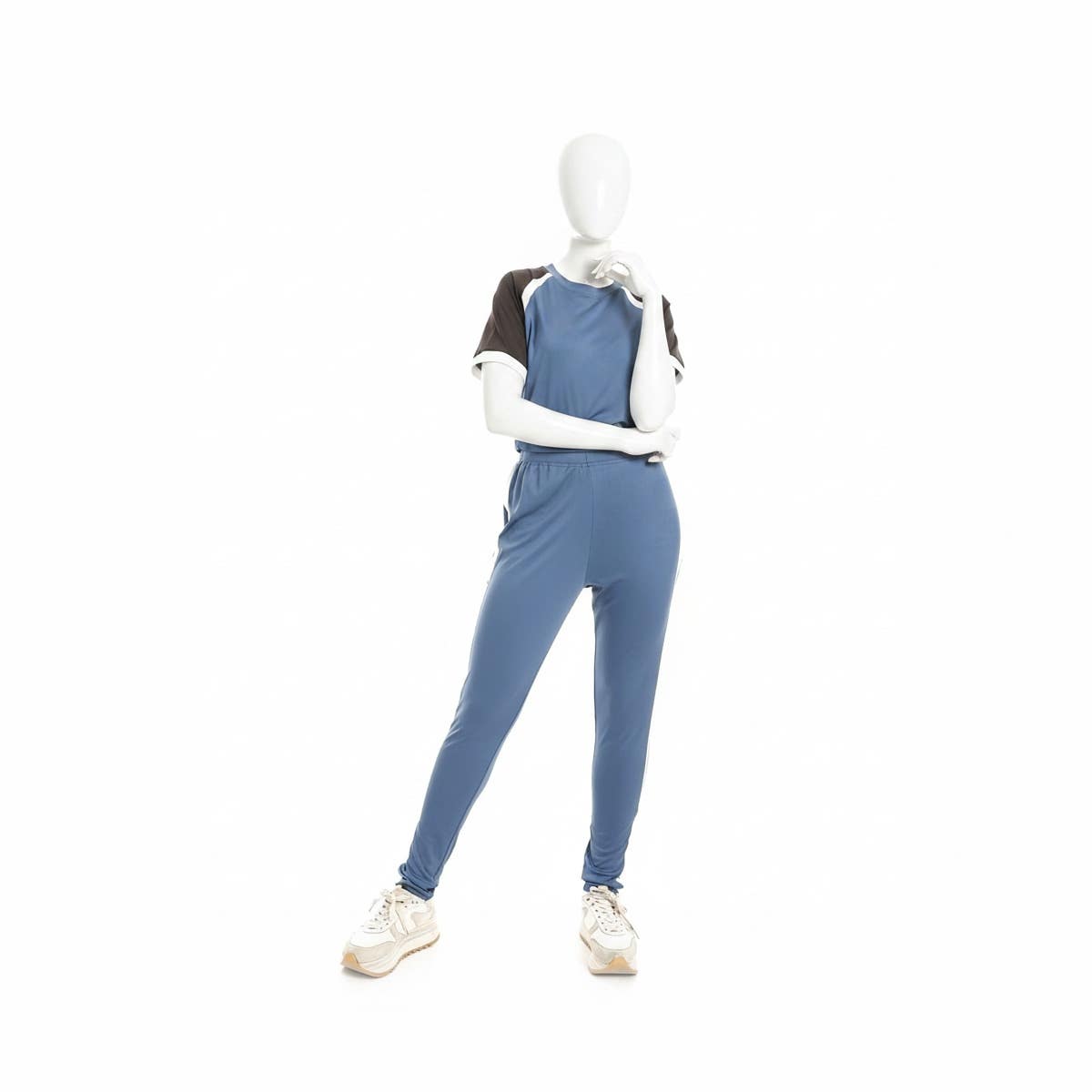 Women's Two-piece sports suit with long pants