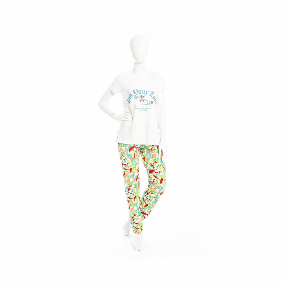 Women's pajamas with a round neck