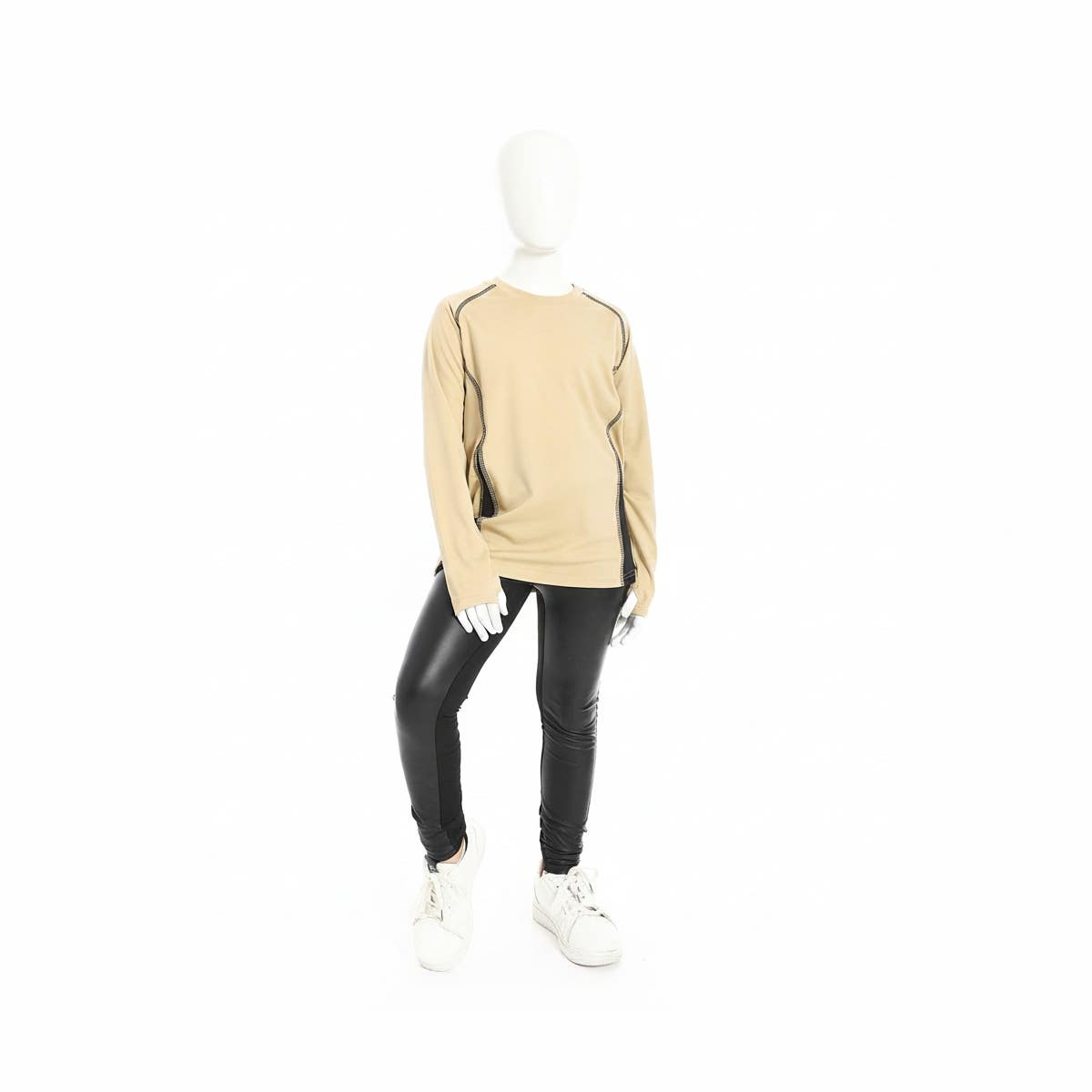 Girls' sports T-shirt with long sleeves