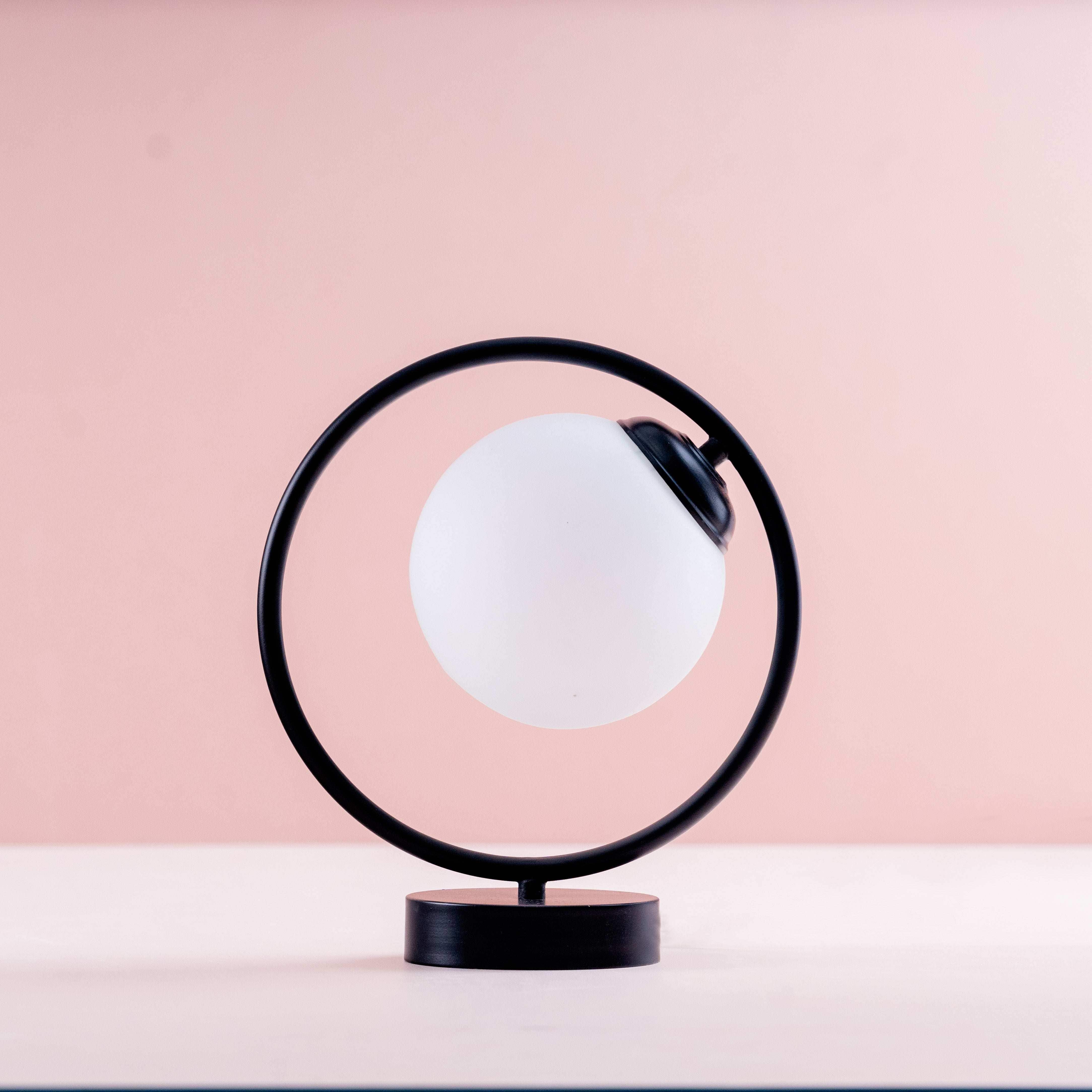 Black Eclipse Lamp