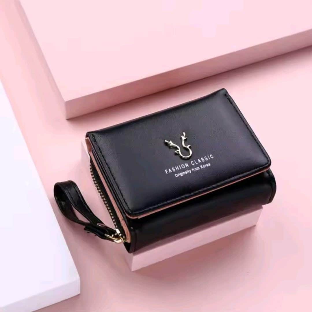 Women's Compact Black PU Leather Wallet with 8 Card Slots - Generic Brand