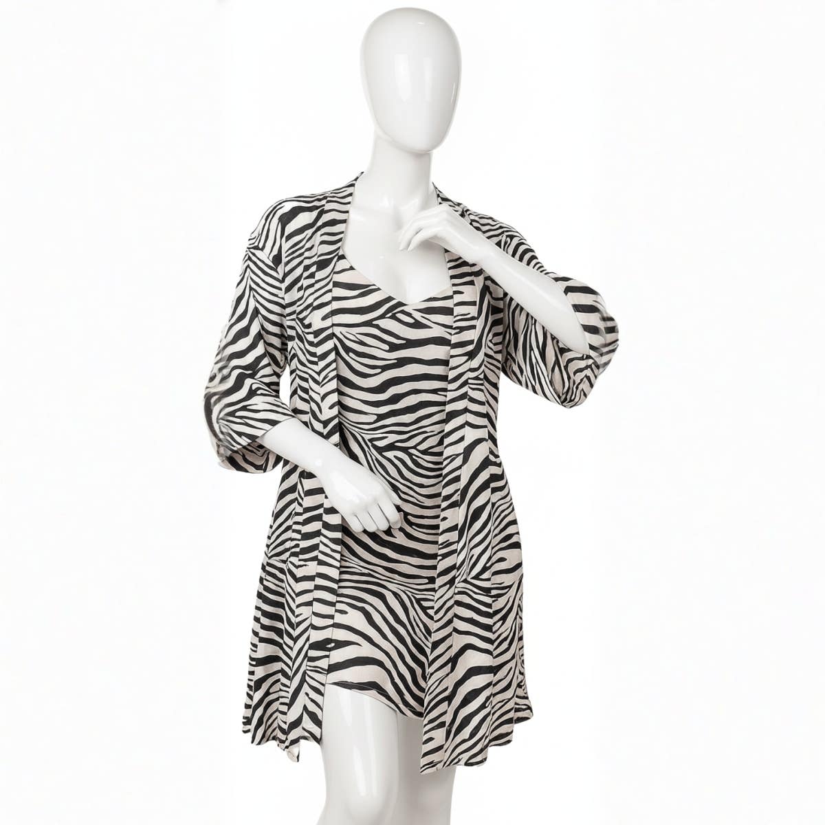 Women's Nightgown - Gamal Sons, Model GS-560-51366 - White & Black