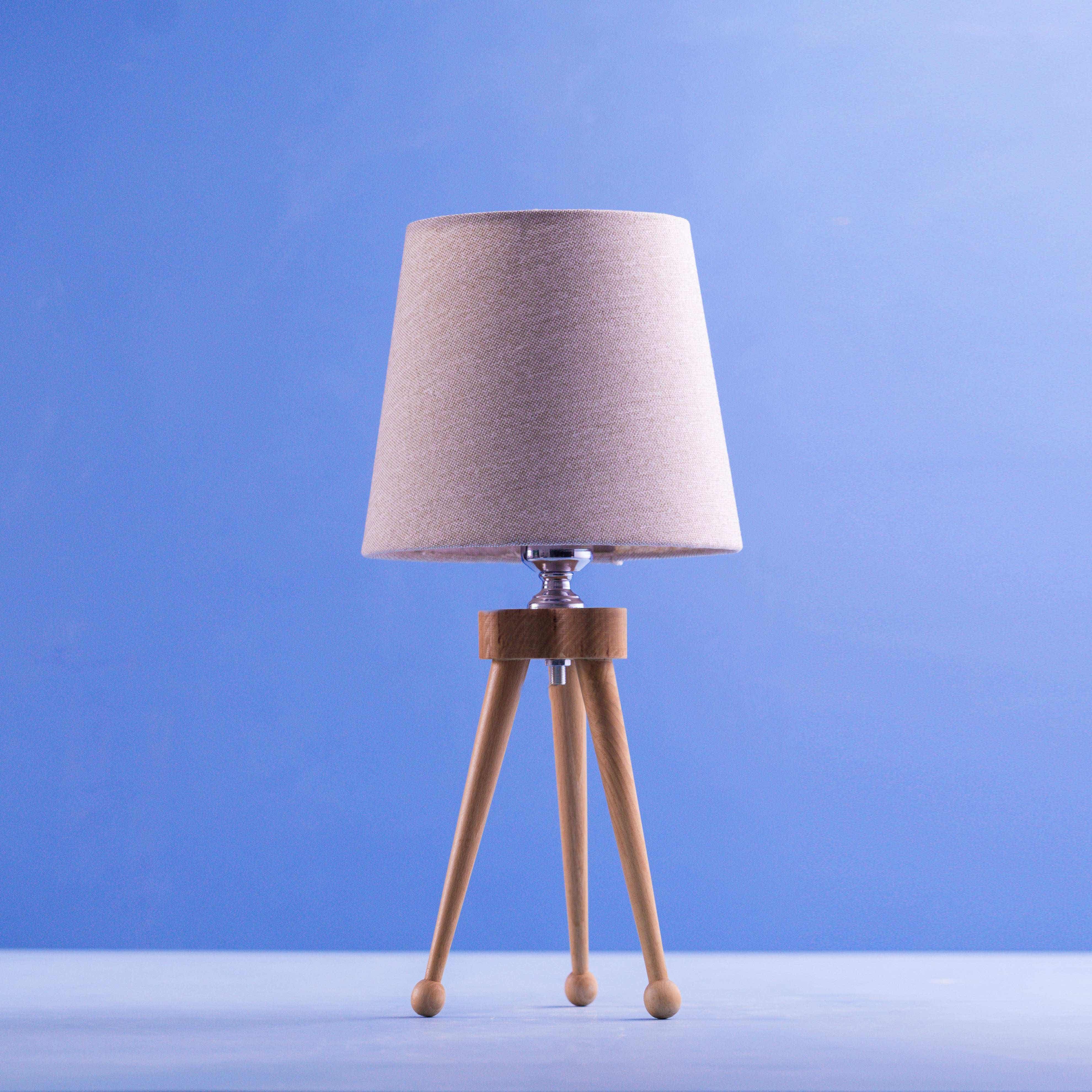 Minimalist Tripod Lamp