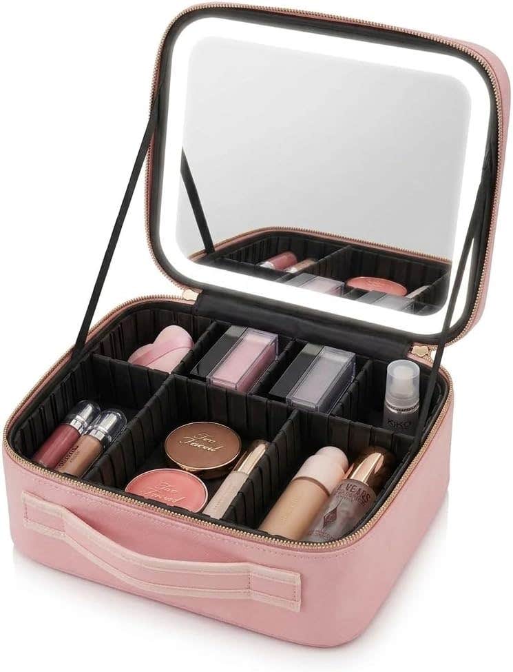 Makeup Case with Built-in LED Mirror and Adjustable Interior Dividers | LED light mirror, adjustable dividers, spacious storage space, suitable for travel, durable design