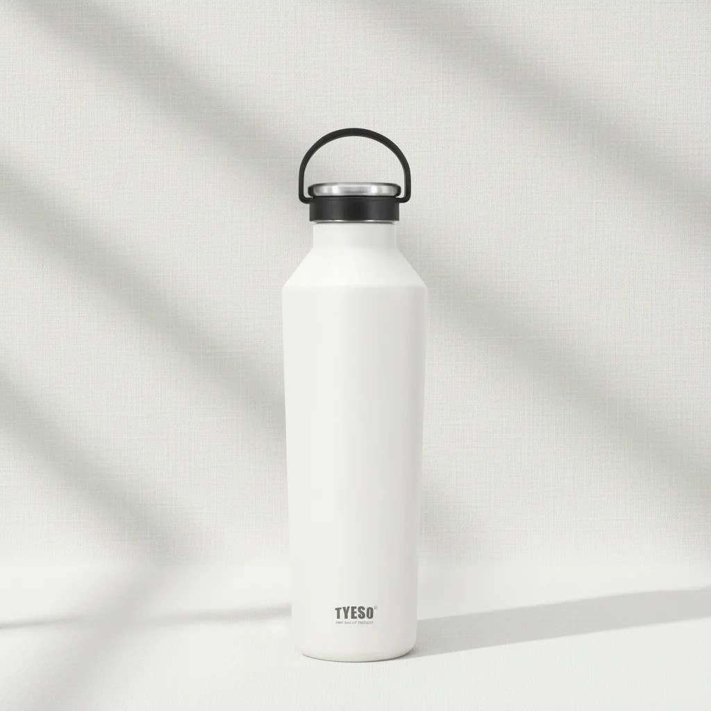 TYESO Vacuum Insulated Sports Bottle with Soft Silicone Handle (900ml)