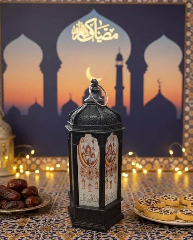 Elegant Black and Gold Ramadan Lantern - Hexagonal Medallion Design