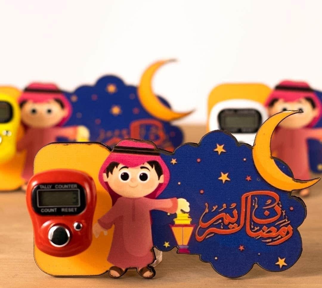 Ramadan Tally Counter with Character Figurine, Digital Prayer Counter, Islamic Theme Decor with Crescent Moon and Lantern