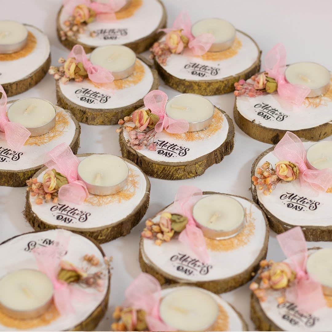 "Rustic Wood Slice Tealight Candle Holder for Mother's Day - Dried Flowers & Pink Ribbon"