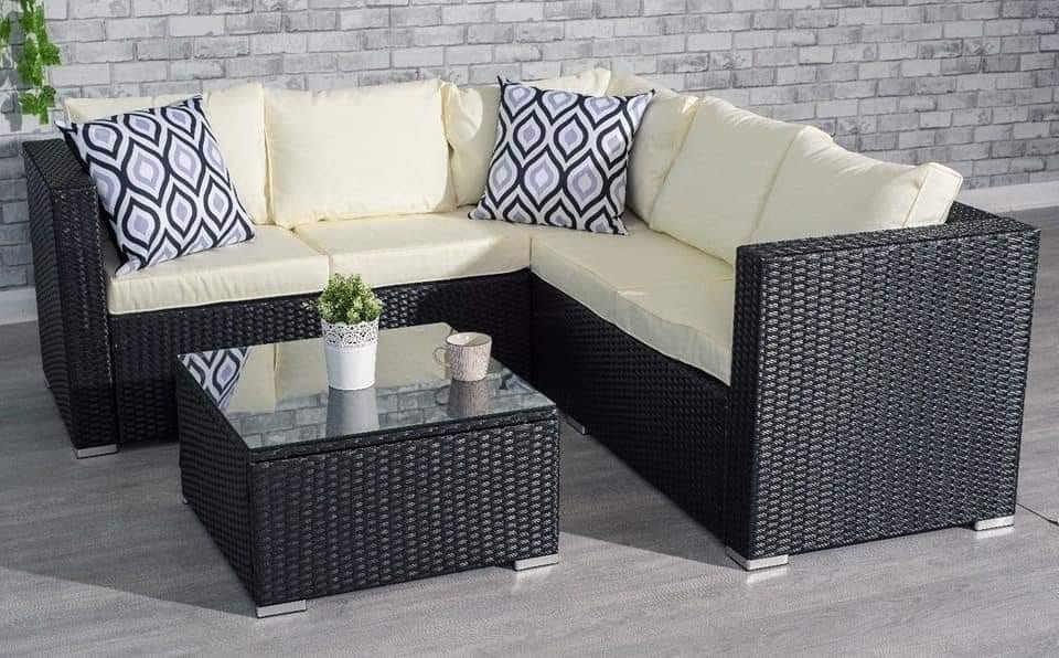 L-shaped corner sofa set with Athar coffee table - black