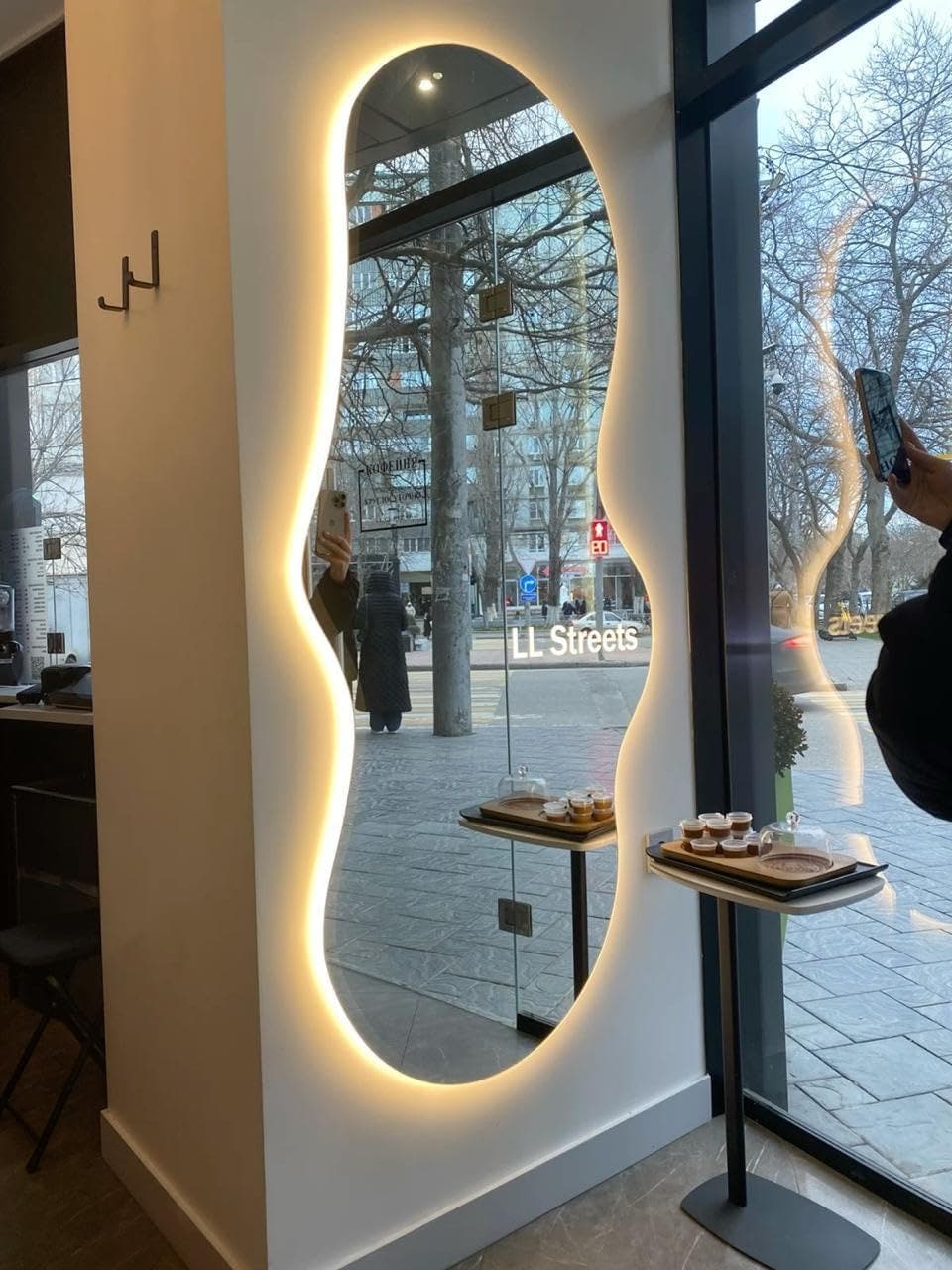 Lion Hose Modern Illuminated Touch Sensor Wall Mirror, 60x150x3 Cm - Multicolor