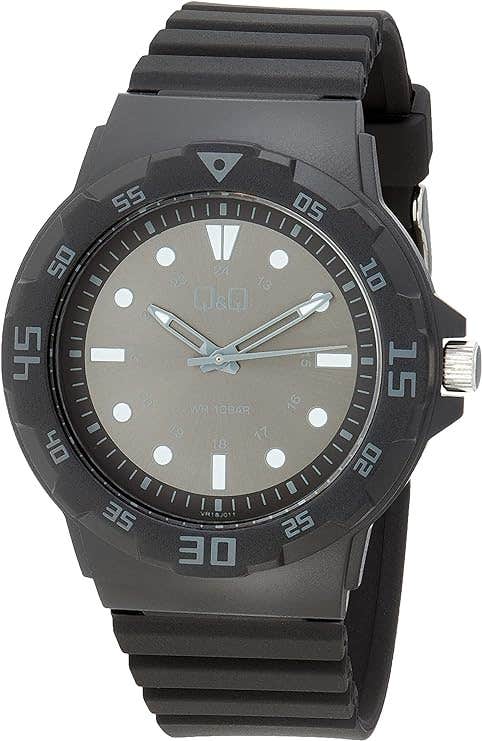 Q&Q VR18J011Y Round Analog Casual Watch For Men, L /40 - 48 mm - Black