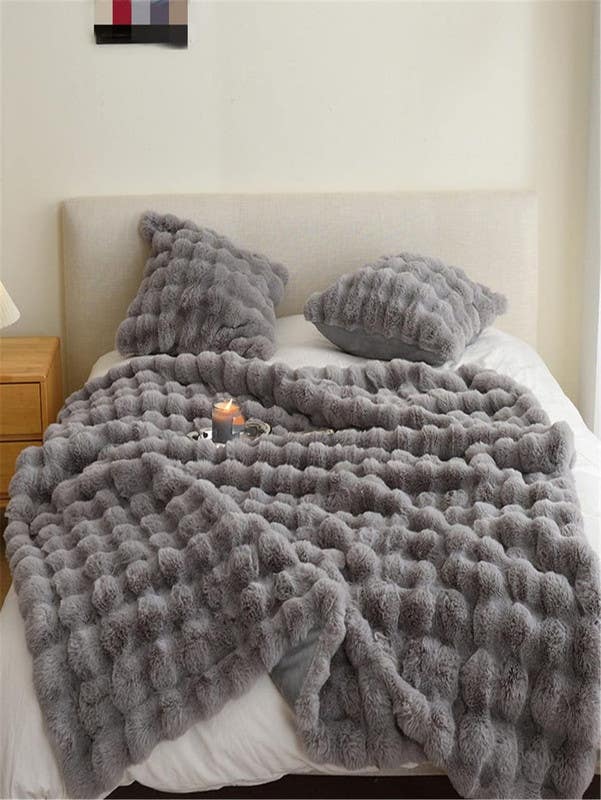 Bubbles Golden Bed Bed Warmer, 230x240 cm - Grey