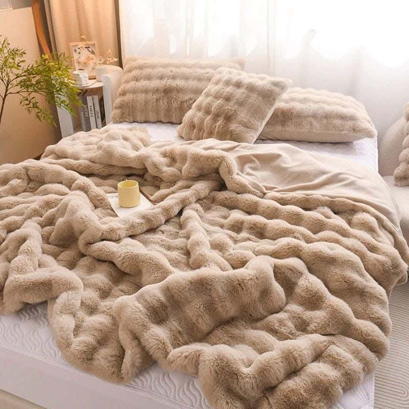 Bubbles Golden Bed Bed Warmer, 230x240 cm - Beige