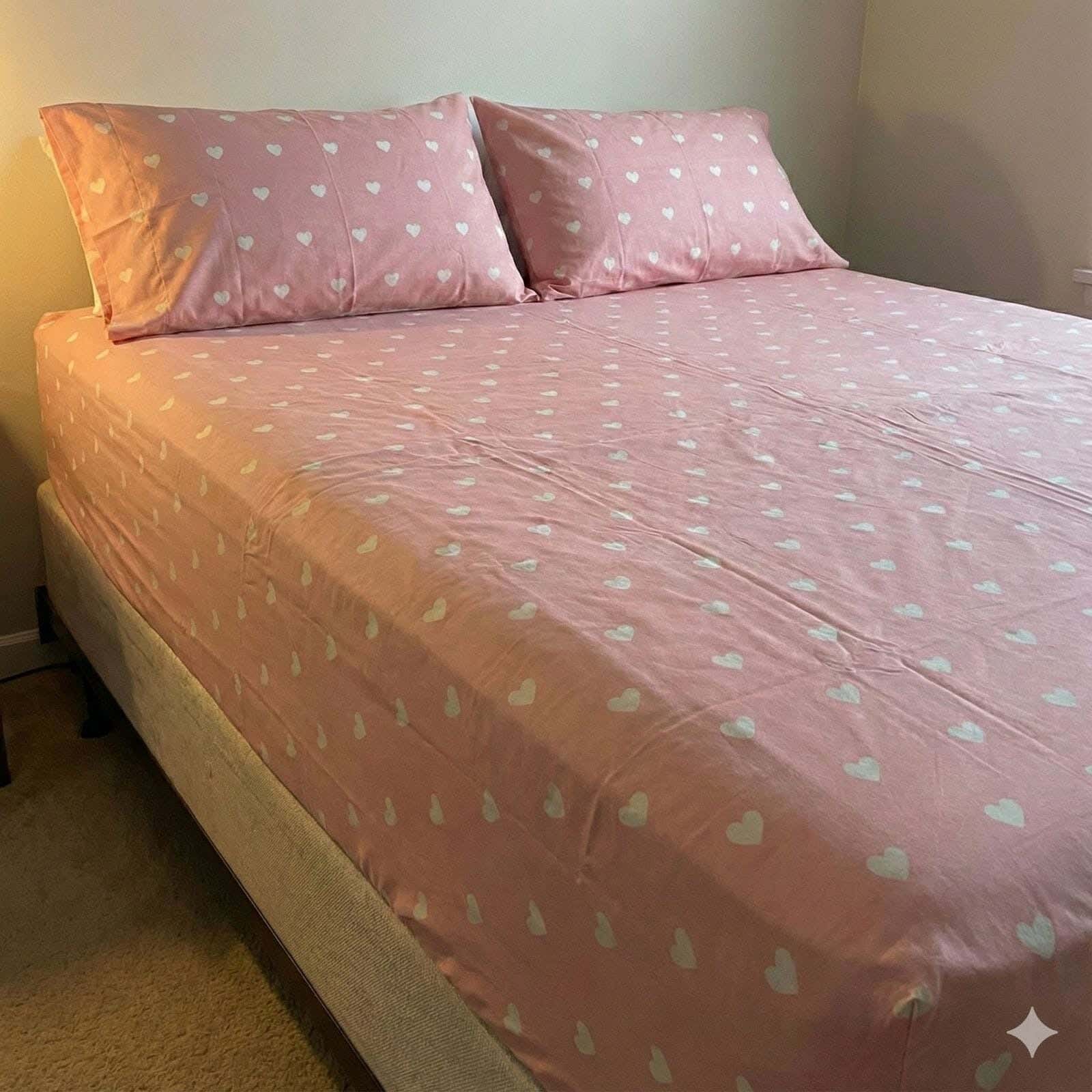 Yarlin Fitted Sheet Set, Cotton Blend, 3 Pieces, 200X200 cm, Small White Hearts Design 1 - Multicolor