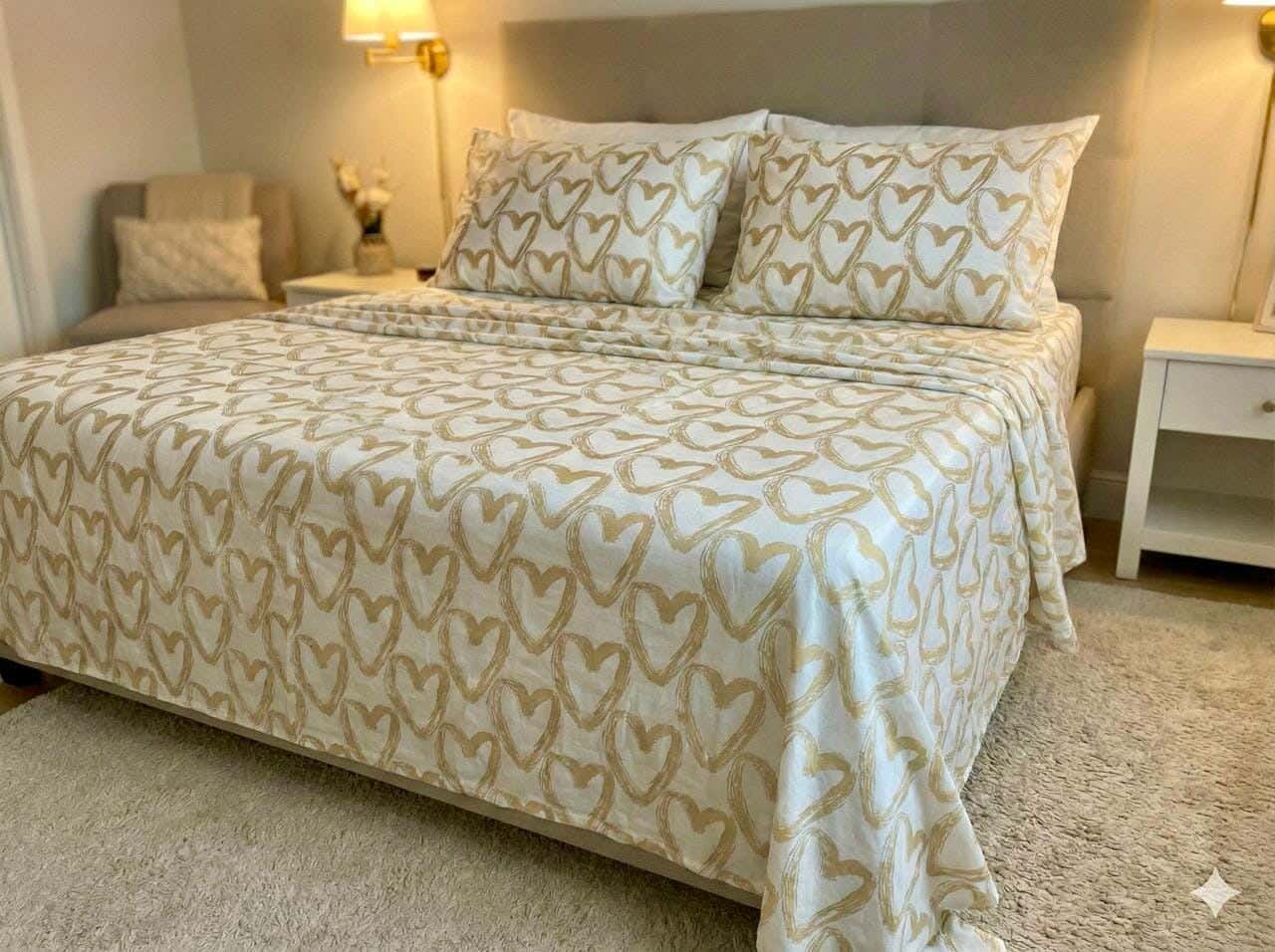 Yarlin Regular Fitted Sheet Set, Cotton Blend, 3 Pieces, 240X280cm, Large Gold Heart Design - Multicolor